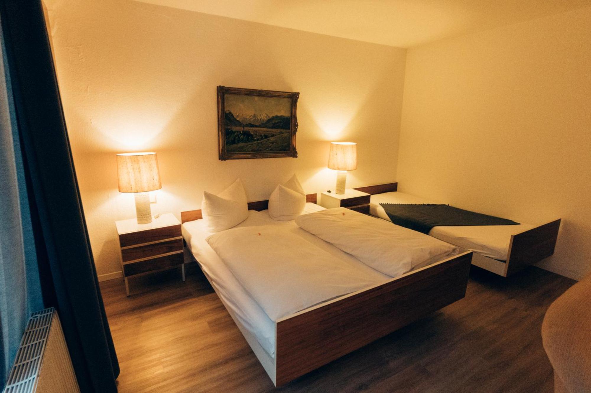 Gasthof Hotel Zur Post Egloffstein エクステリア 写真