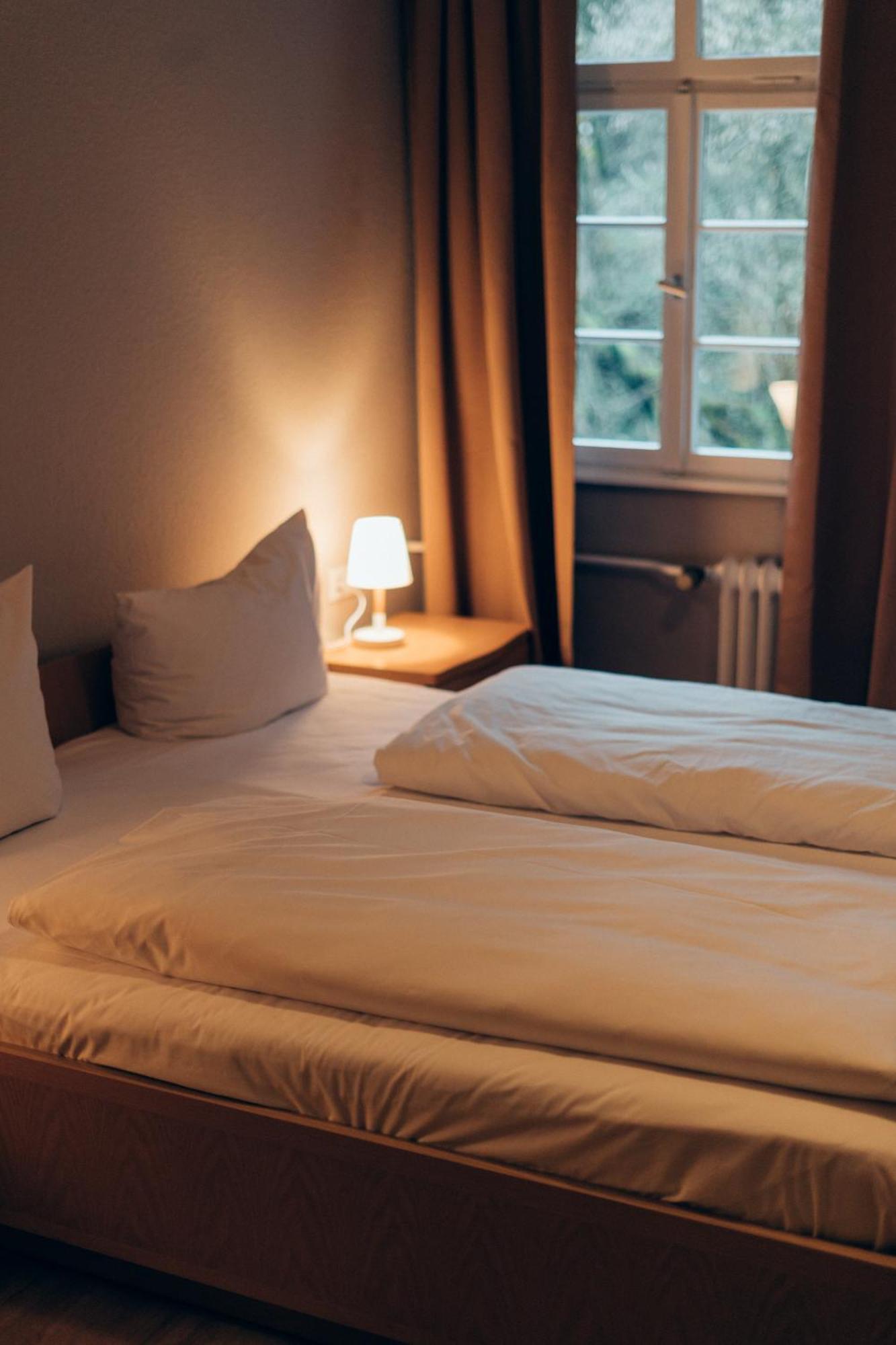 Gasthof Hotel Zur Post Egloffstein エクステリア 写真