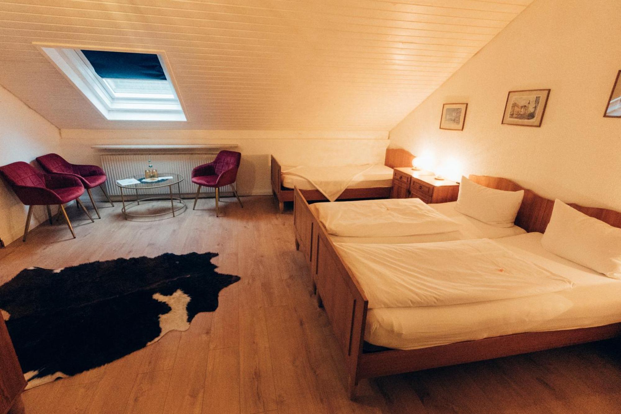 Gasthof Hotel Zur Post Egloffstein エクステリア 写真