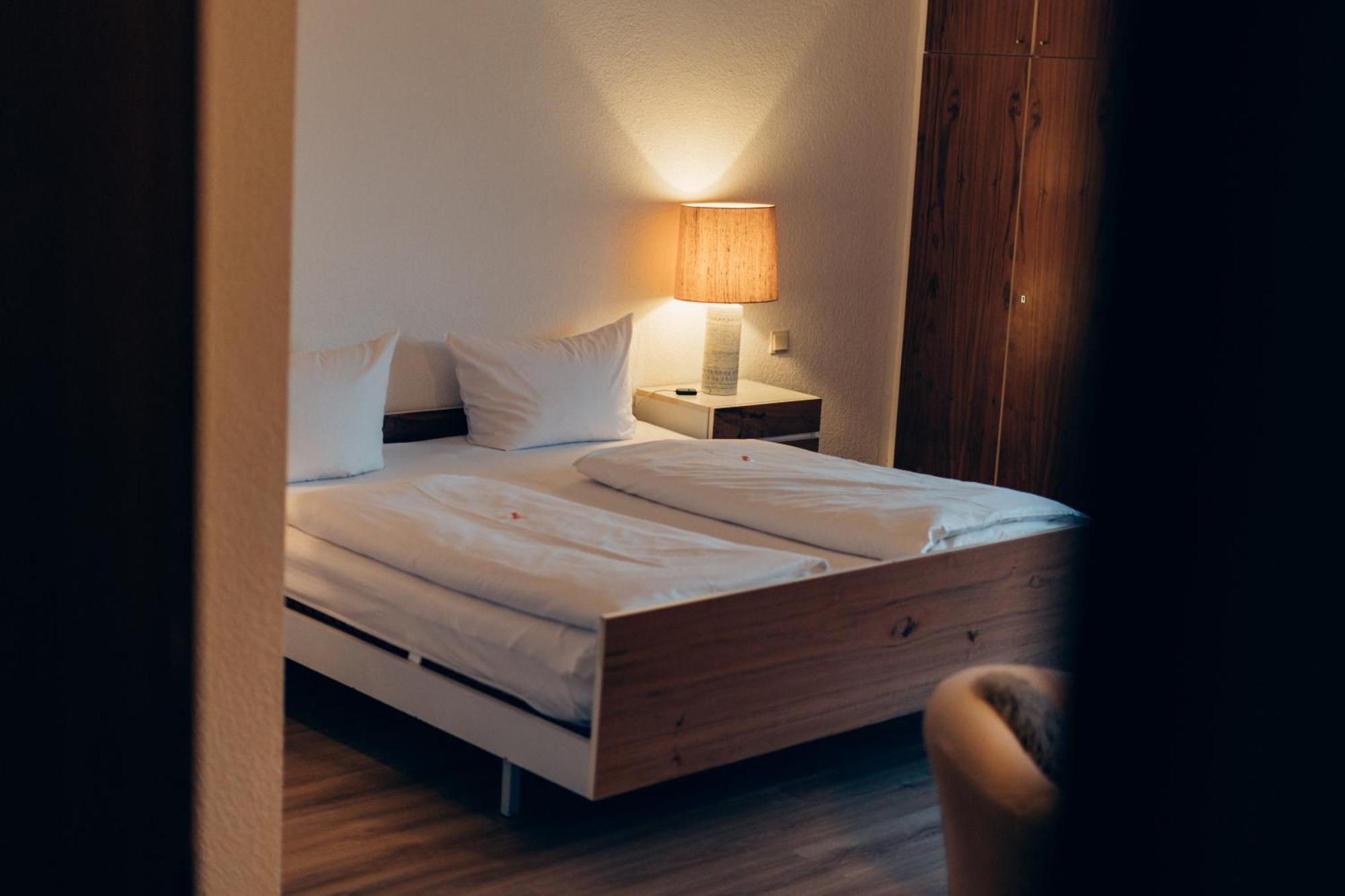 Gasthof Hotel Zur Post Egloffstein エクステリア 写真