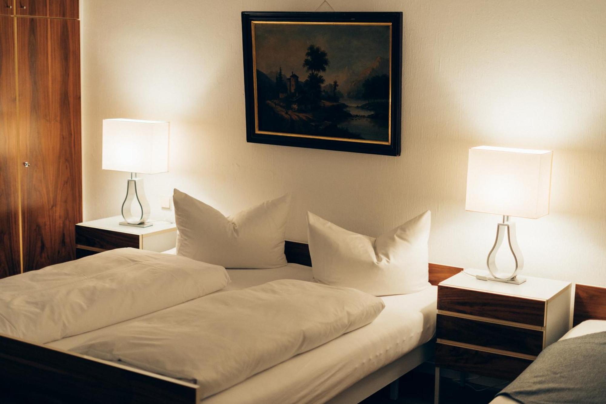 Gasthof Hotel Zur Post Egloffstein エクステリア 写真