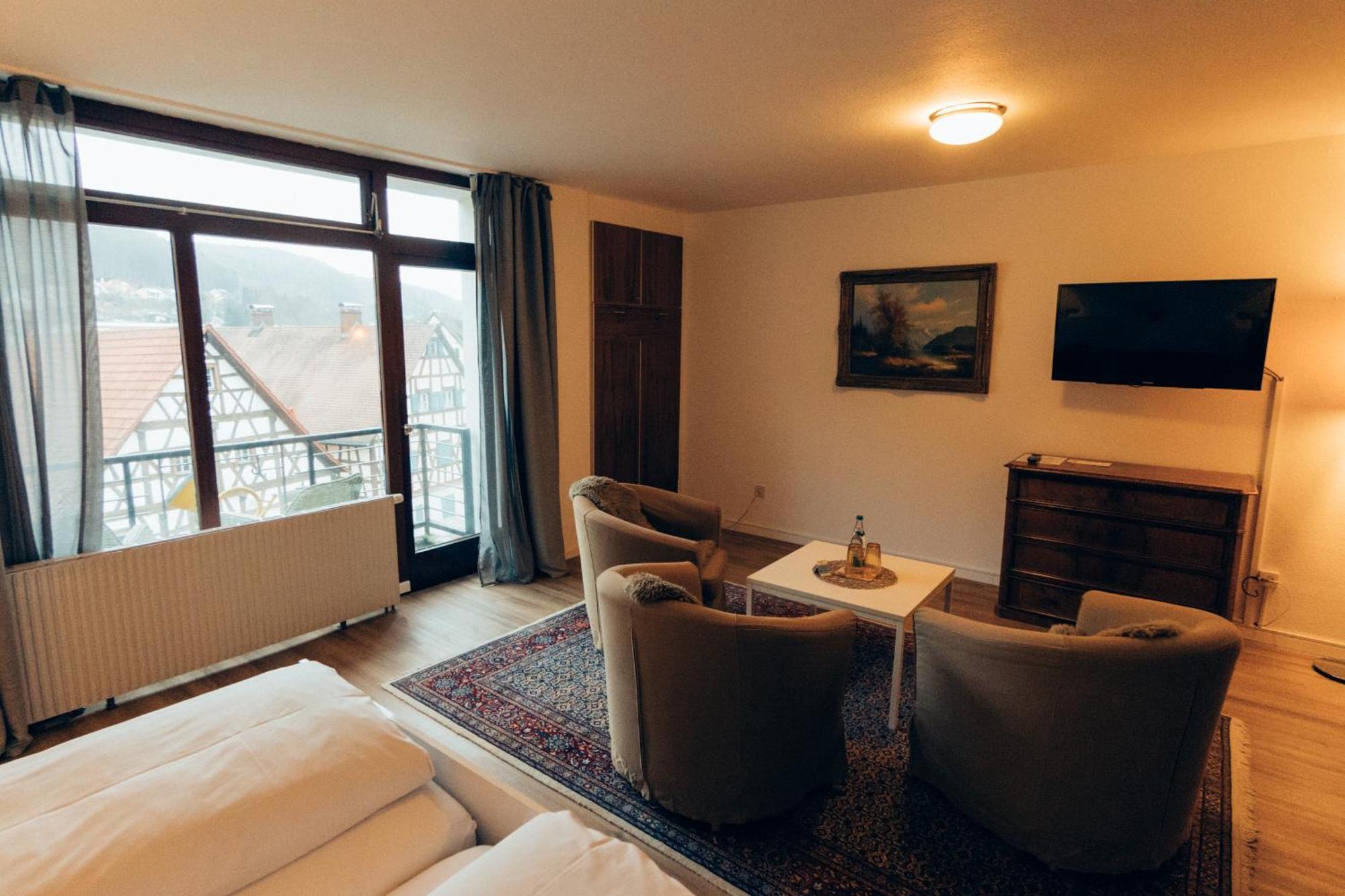 Gasthof Hotel Zur Post Egloffstein エクステリア 写真